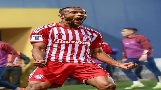 الكعبي هداف الاولمبياكوس لا يتوقف عن التسجيل