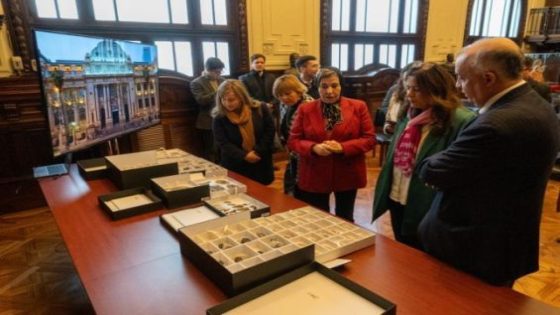 الشيلي تعيد للمغرب 117 قطعة أحفورية يعود تاريخها إلى 400 مليون سنة