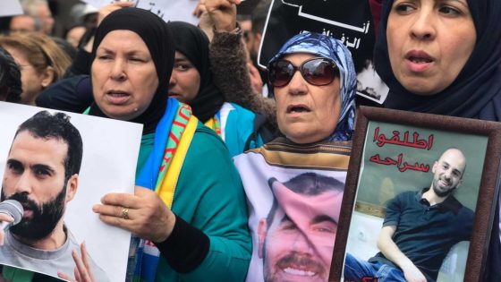 رد فعل معتقلي حراك الريف بطنجة على وقفة 14 شتنبر ببروكسيل: ما جرى في كرنفال ” الحمر المستنفرة