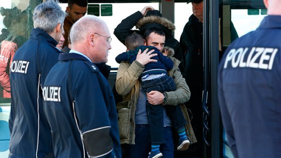 ألمانيا ترحل طالبي لجوء من دول مغاربية رغم أنها “غير آمنة