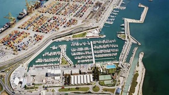 إقتصاد : اتفاقية بـ2.84 مليار درهم بين TMSAوCMA CGM لتطوير محطة حاويات بـ”الناظور-غرب المتوسط