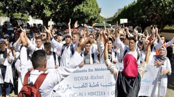 اللجنة الوطنية لطلبة الطب و الصيدلة و طب الاسنان تعلن تعليق الاحتجاجات