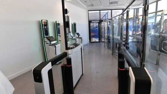 معبر سبتة …السلطات الإسبانية تأجل تشغيل نظام “الحدود الذكية” لدواعي تنظيمية