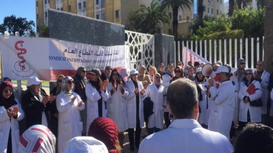 اللجنة الوطنية للأطباء الداخليين والمقيمين تدعو إلى إضراب وطني شامل ووقفة احتجاجية