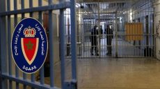 أخبار الريف : توقيف موظفين بسجن سلوان بالناظور على خلفية تسريب هواتف نقالة للسجناء