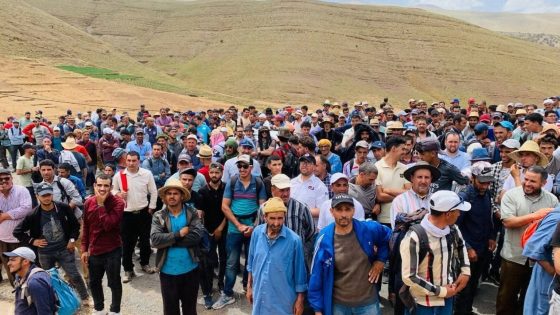 صرخة جبلية ضد التهميش والإقصاء عبر مسيرة الكرامة من آيت بوكماز إلى أزيلال
