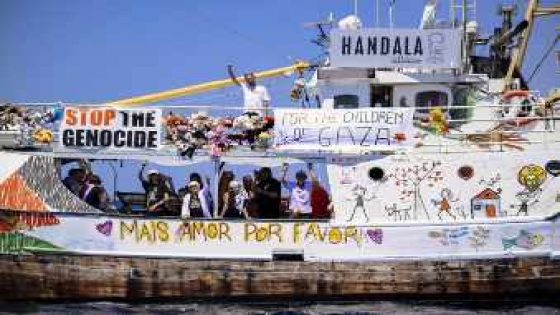 إفراج مشروط للصحافي المغربي محمد البقالي و طاقم سفينة حنظلة