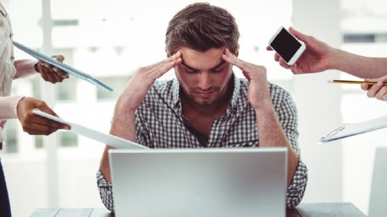 كيف تعيش بهدوء وتوازن في أوروبا رغم ضغوط الحياة اليومية؟