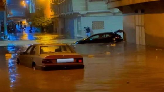 أخبار الريف … فيضانات مفاجئة تشلّ الحركة بالعروي وتكشف أزمة الصرف الصحي
