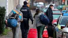 تشديد الهجرة باوروبا عبر قانون الترحيل الجديد