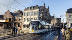 بلجيكا : مدينة غنت توسّع مجانية النقل العمومي لتشمل التلاميذ حتى سن 18 عامًا