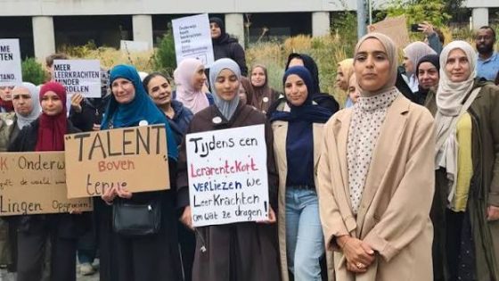 فصل معلمة بسبب الحجاب ببلجيكا ..قرار قانوني أم تمييز ديني ؟